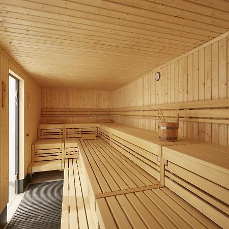 Reetland Am Meer - Premium Reetdachvilla Mit 3 Schlafzimmern, Sauna Und Kamin F23 Dranske Esterno foto