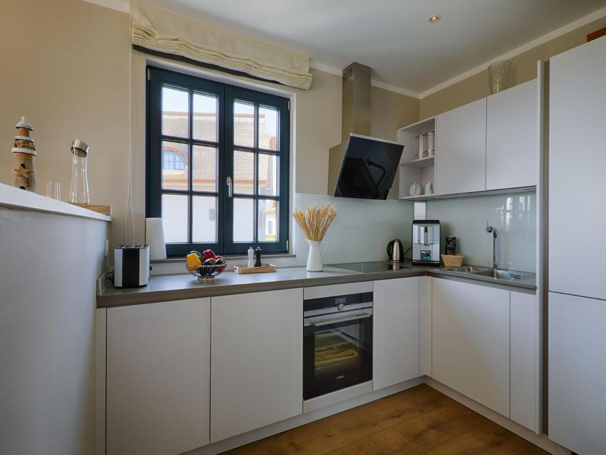 Reetland Am Meer - Premium Reetdachvilla Mit 3 Schlafzimmern, Sauna Und Kamin F23 Dranske Esterno foto