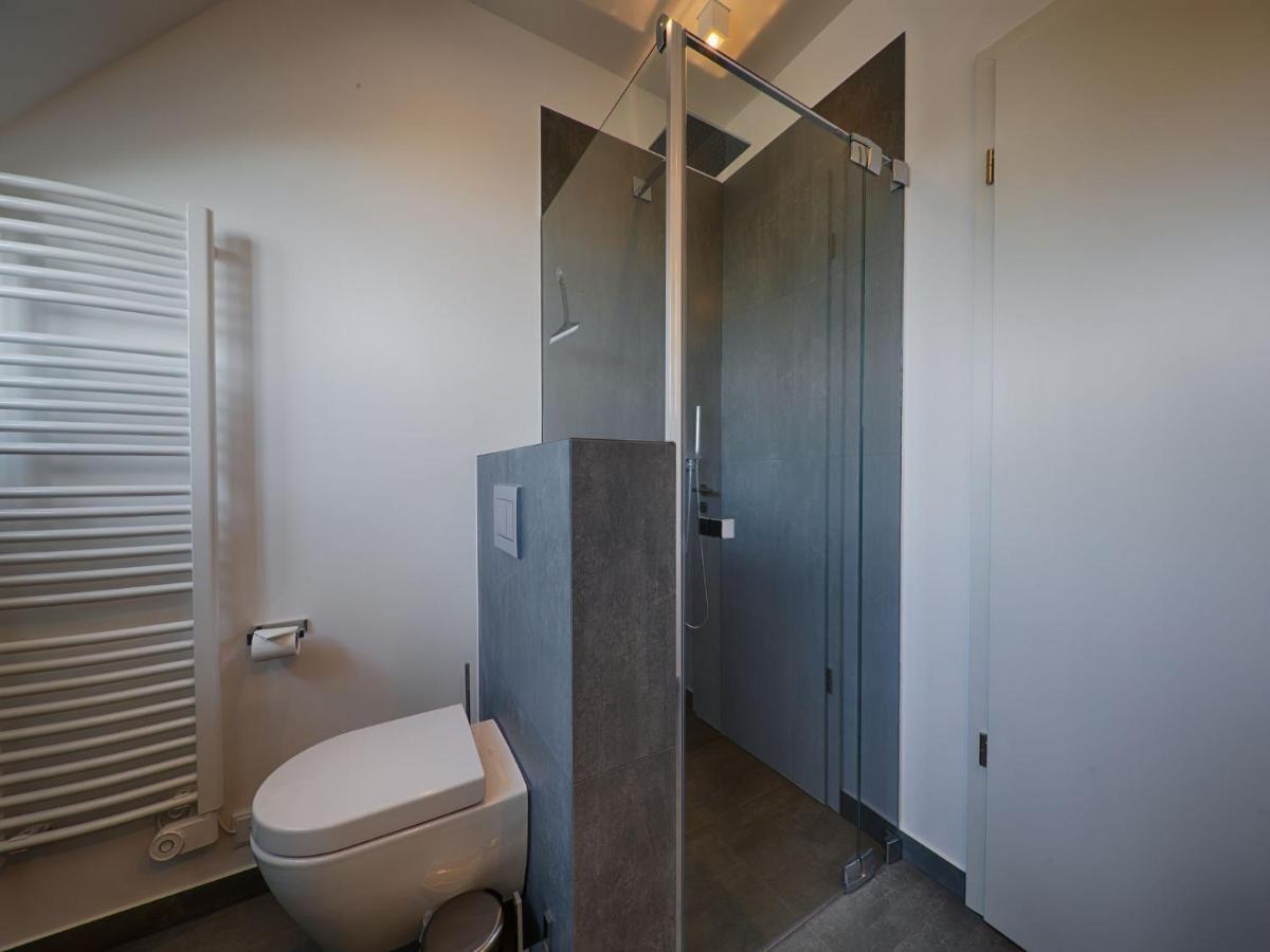 Reetland Am Meer - Premium Reetdachvilla Mit 3 Schlafzimmern, Sauna Und Kamin F23 Dranske Esterno foto